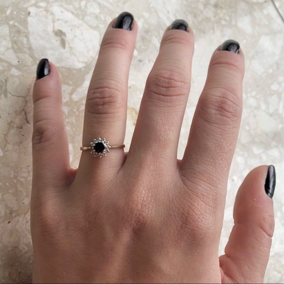 Sapphire Diamond Halo Yellow Gold Vintage Ring - Picture 2 of 11